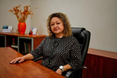 Новикова Галина Викторовна              директор